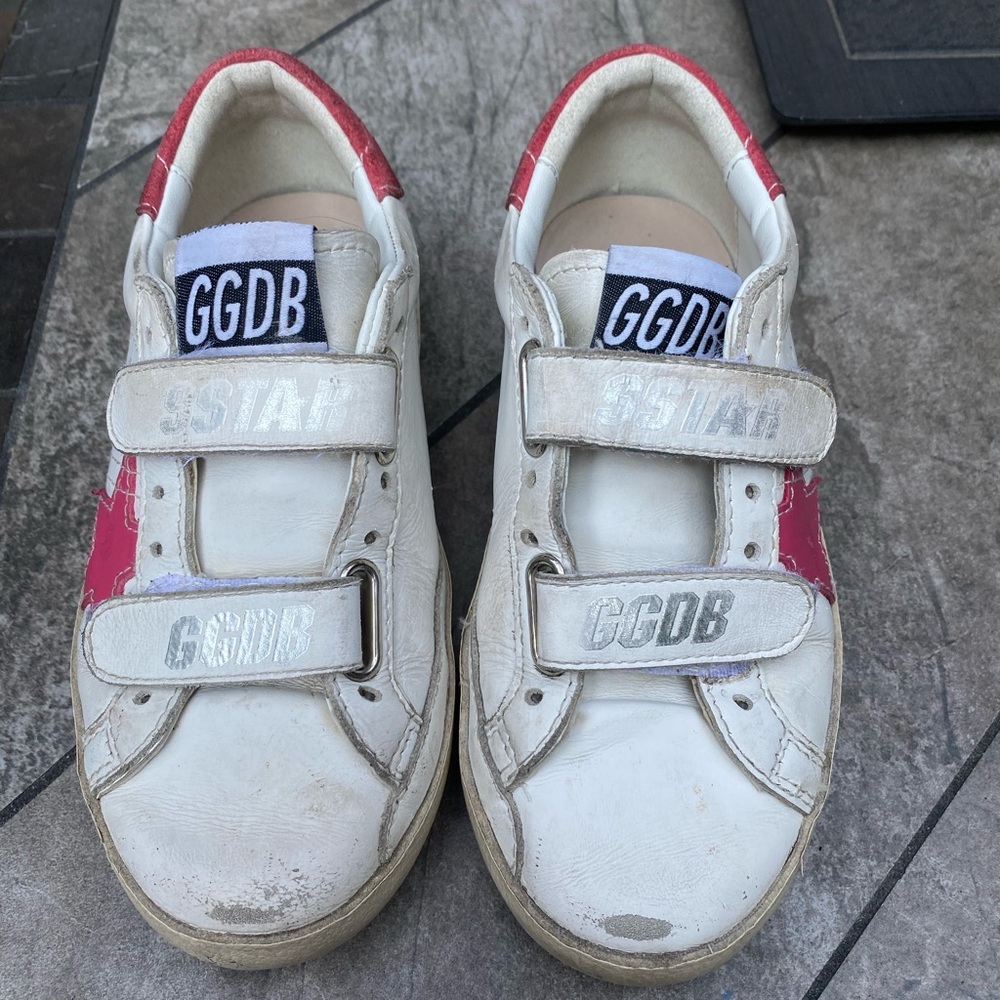 Golden Goose - Picture 2 of 3
